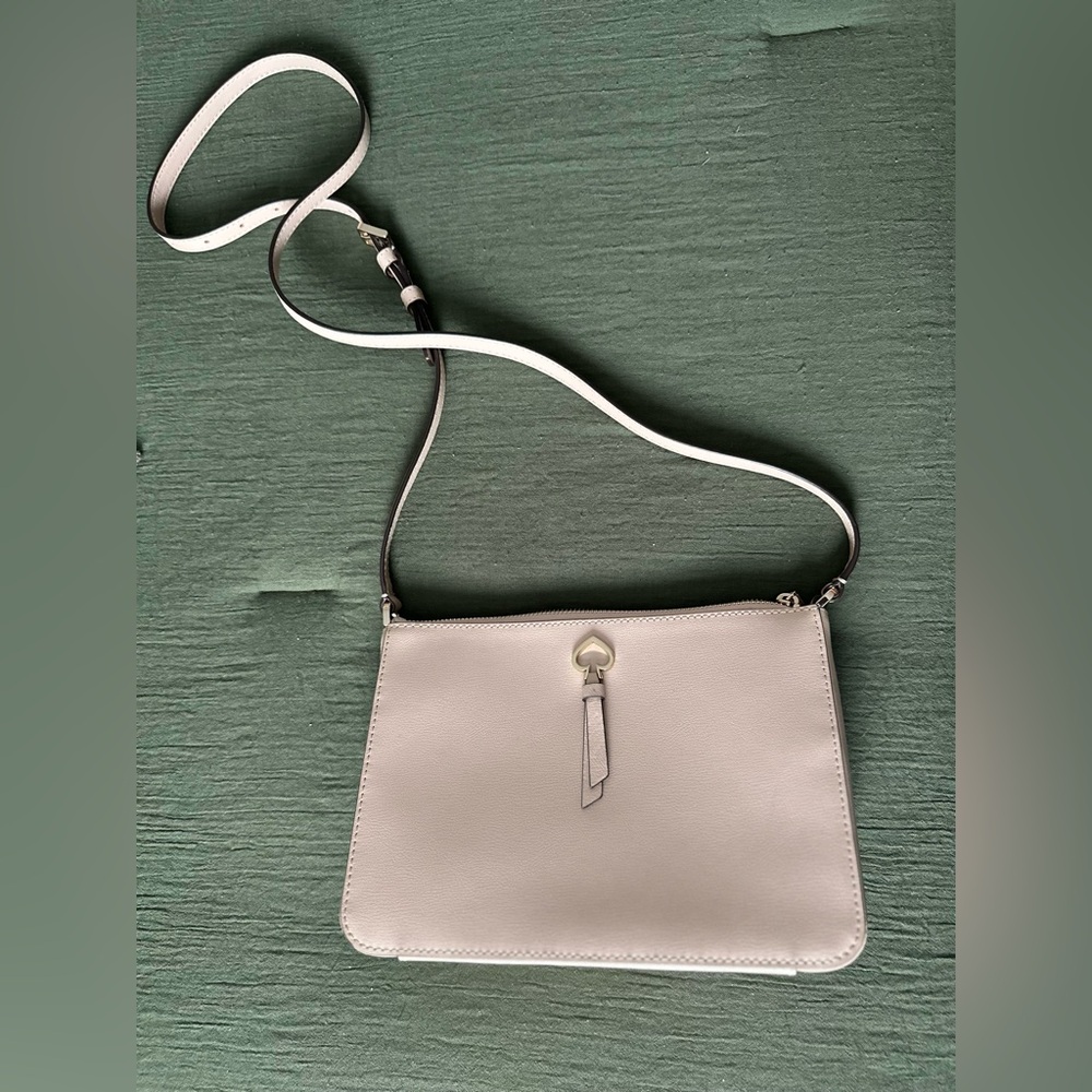 Elegant Kate Spade Shoulder Bag